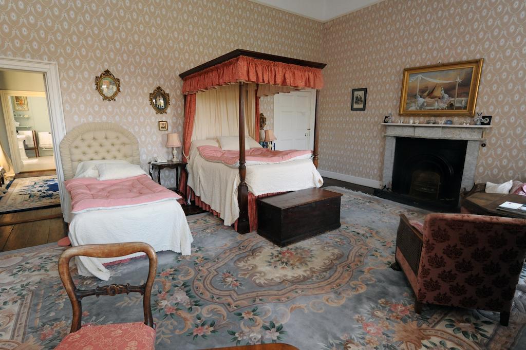 Enniscoe House Hotel Crossmolina Стая снимка